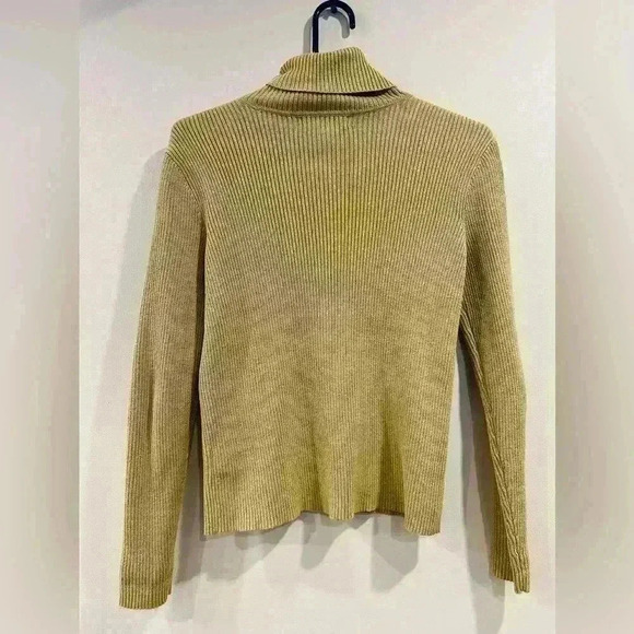 Sold - Picture 2 of 6